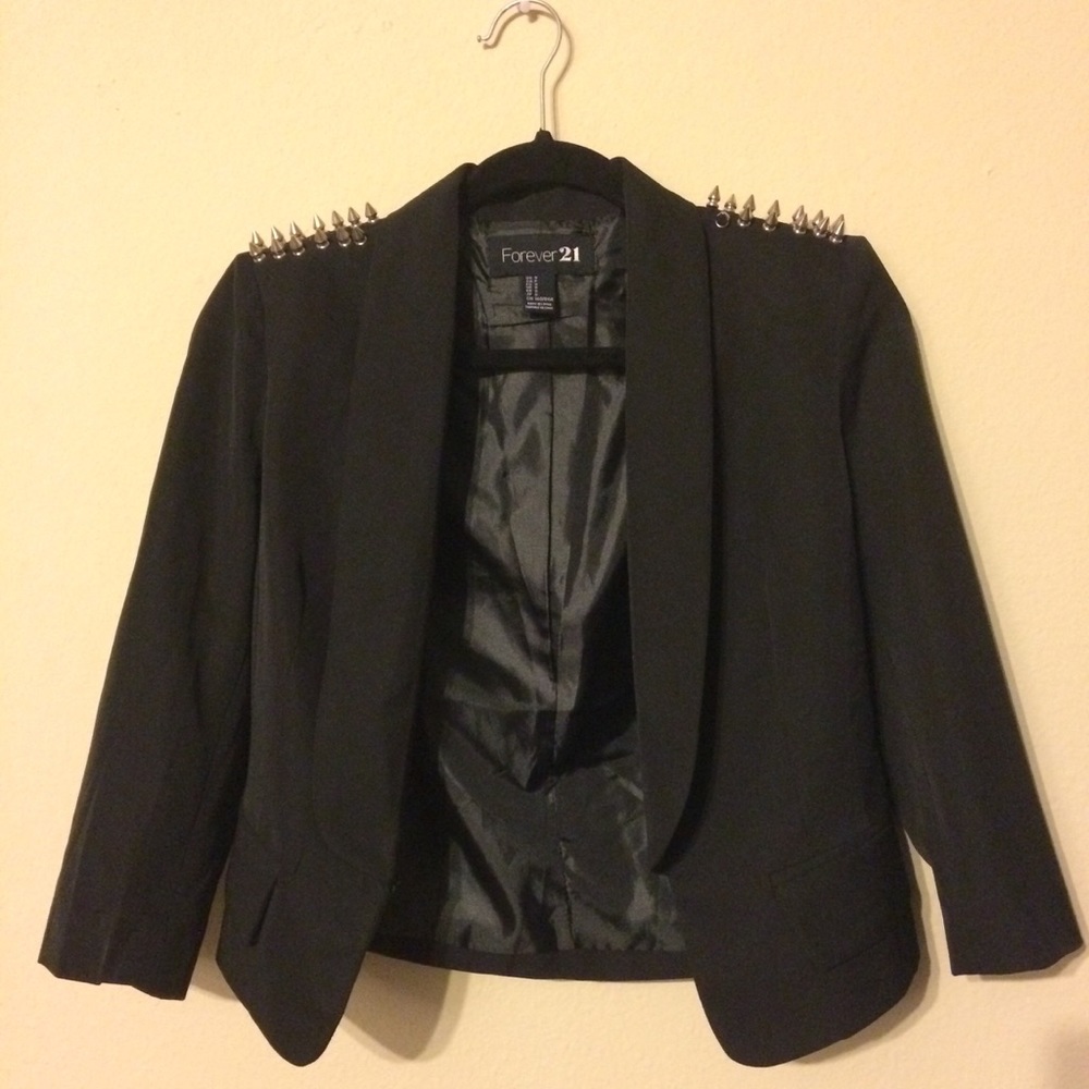 Spiked/studded Blazer. Zara inspired.